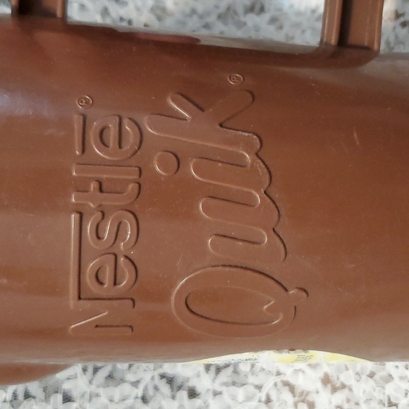 VTG Nestlé Quik Drink Chocolate Milk Plastic Pitcher Turning Stir Inside - Picture 5 of 13